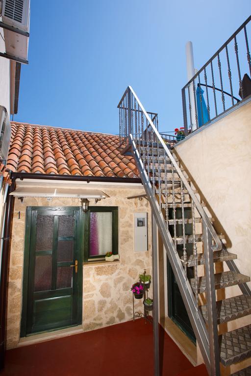 Studio Apartments Bonaca Split Eksteriør bilde