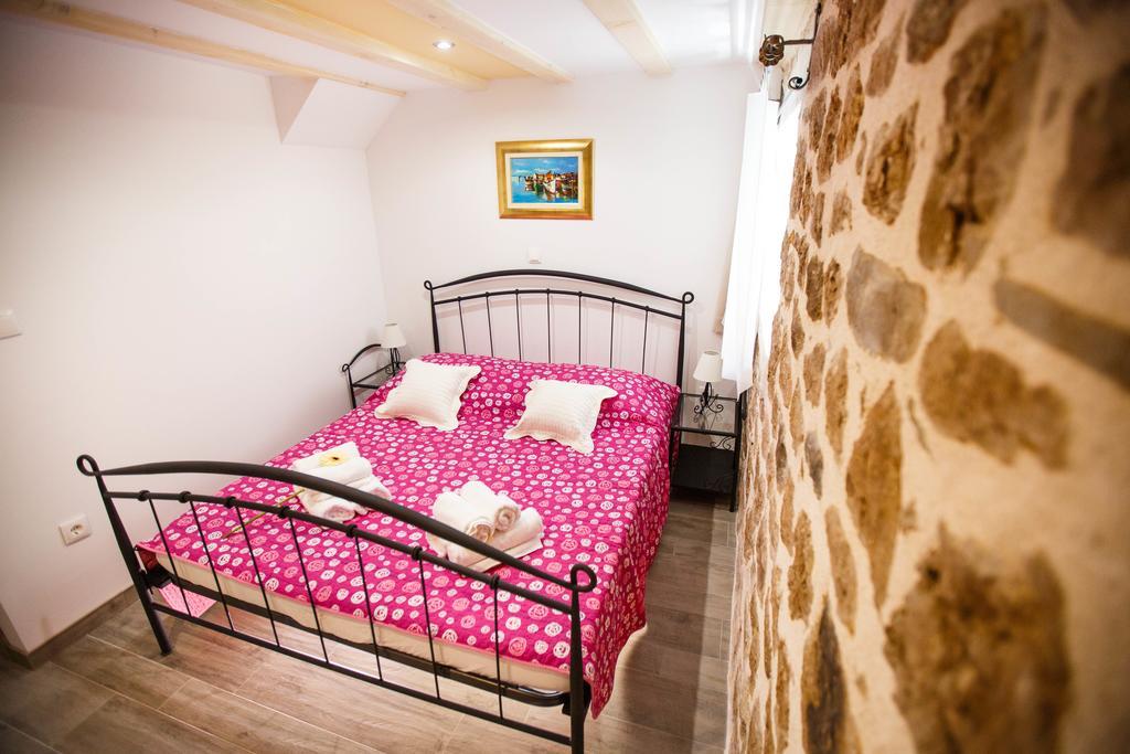 Studio Apartments Bonaca Split Eksteriør bilde